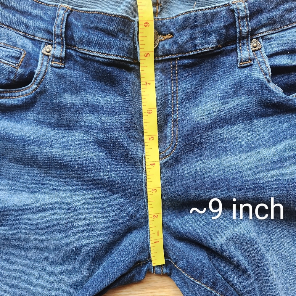 Kut from the Kloth Jeans - Picture 11 of 12